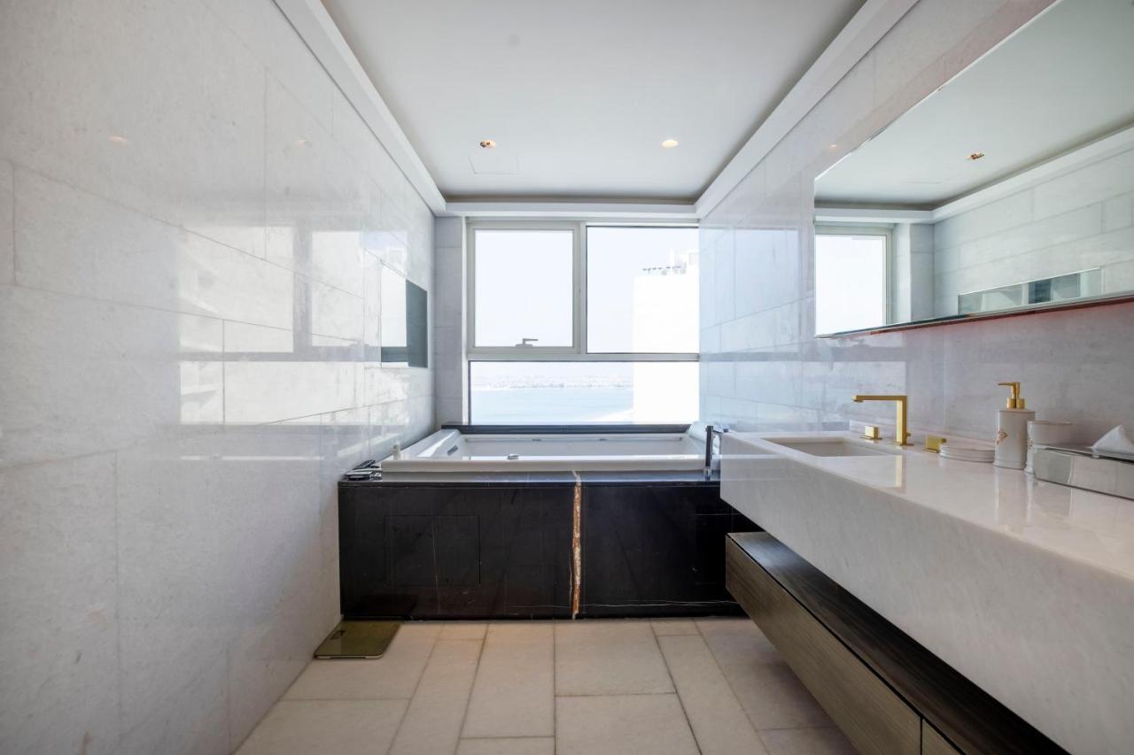 Five Palm Jumeirah 2Br Luxury Penthouse , Full Marina See View With Private Pool Ντουμπάι Εξωτερικό φωτογραφία