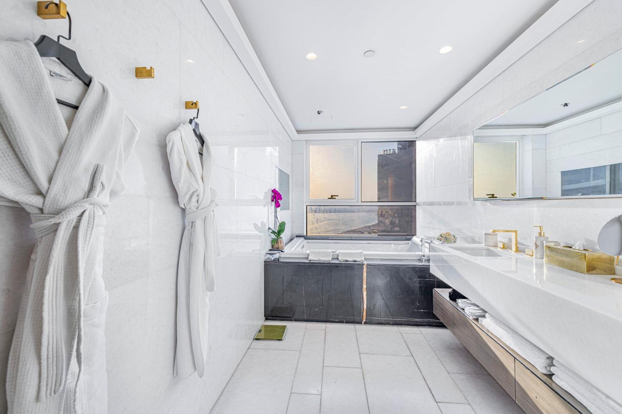 Five Palm Jumeirah 2Br Luxury Penthouse , Full Marina See View With Private Pool Ντουμπάι Εξωτερικό φωτογραφία